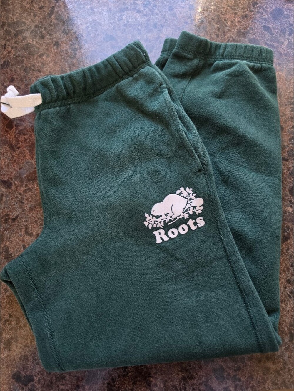 Roots Kids Forest Green Joggers with White Logo Size 12. Fits XS_S Womens.